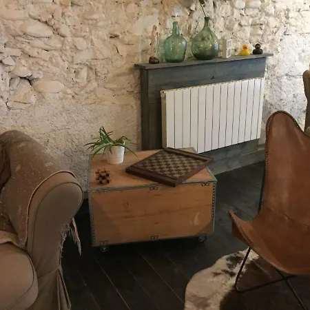 Le 25bis Bed & Breakfast Saint-Martory